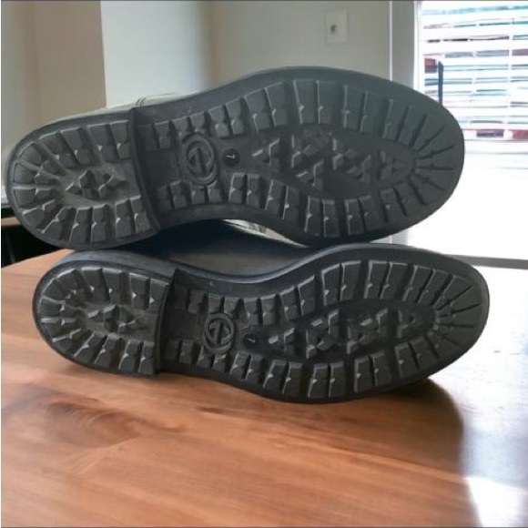 Gucci Men's Black Leather Boots - Picture 11 of 15